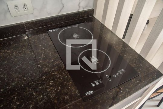 Cozinha de kitnet/studio à venda com 1 quarto, 26m² em Mirandópolis, São Paulo
