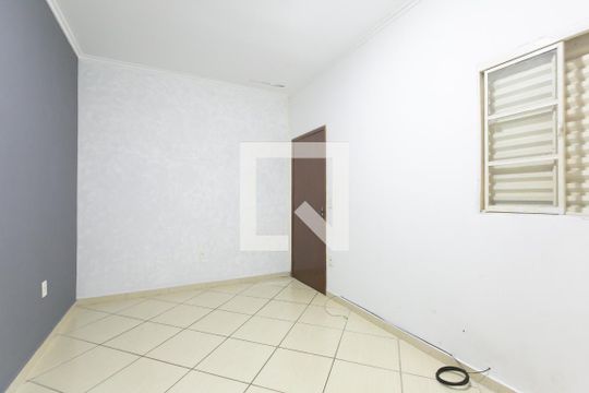 Quarto de casa para alugar com 1 quarto, 40m² em Parque Savoy City, São Paulo