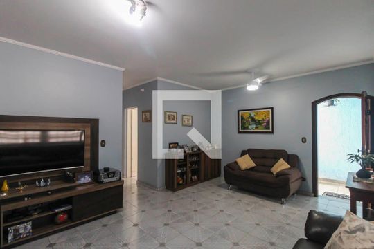 Sala de casa à venda com 4 quartos, 206m² em Vila Cleonice, São Paulo