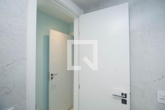 Banheiro da Suíte 1 de apartamento para alugar com 1 quarto, 63m² em Tucuruvi, São Paulo