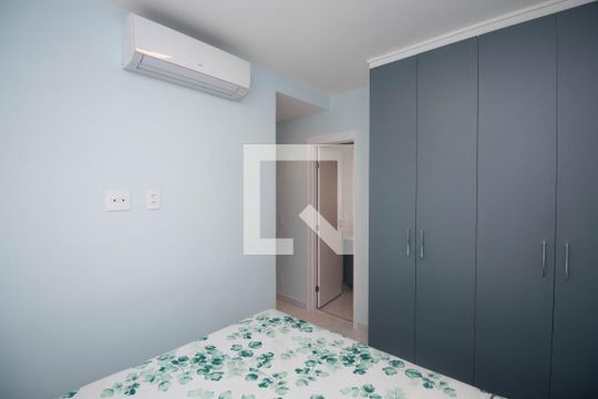 Suíte 1 de apartamento para alugar com 1 quarto, 63m² em Tucuruvi, São Paulo