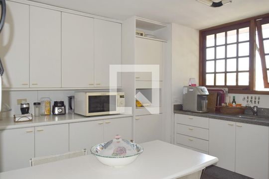 Cozinha de casa à venda com 4 quartos, 535m² em Vila Ida, São Paulo