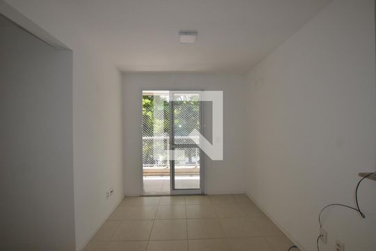Apartamento para alugar com 4 quartos, 140m² em Campo Grande, Rio de Janeiro