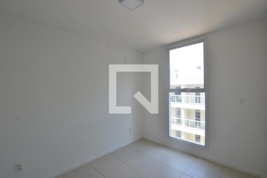 Suíte de apartamento para alugar com 4 quartos, 140m² em Campo Grande, Rio de Janeiro