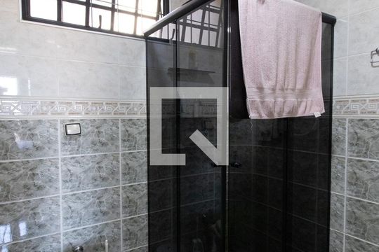 Banheiro/Suíte 1 de casa à venda com 5 quartos, 328m² em Parque Alto Taquaral, Campinas
