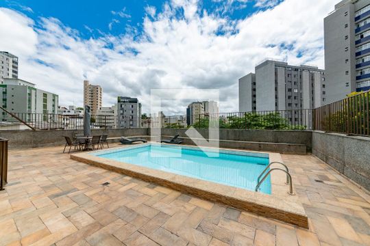Piscina de apartamento à venda com 3 quartos, 80m² em Cidade Jardim, Belo Horizonte