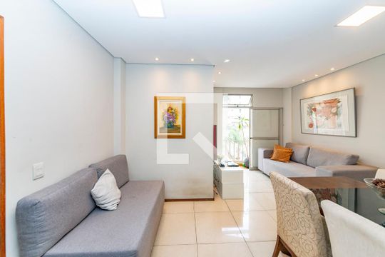 Sala de apartamento à venda com 3 quartos, 80m² em Cidade Jardim, Belo Horizonte