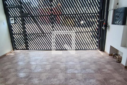 Garagem de casa para alugar com 3 quartos, 164m² em Jardim Monte Alegre, Taboão da Serra