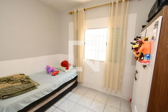 Quarto 2 de casa para alugar com 4 quartos, 170m² em Recanto dos Sonhos, São Paulo