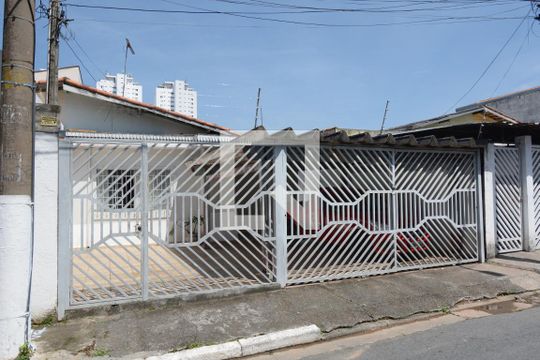 Casa para alugar com 4 quartos, 170m² em Recanto dos Sonhos, São Paulo