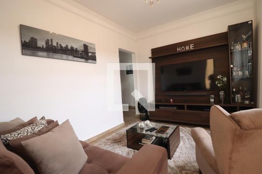 Casa à venda com 2 quartos, 136m² em Parque Novo Oratório, Santo André