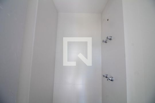 Banheiro de kitnet/studio à venda com 1 quarto, 28m² em Santo Amaro, São Paulo