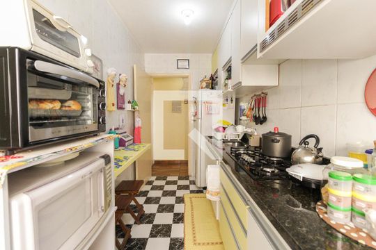 Cozinha de apartamento à venda com 2 quartos, 48m² em Jardim Norma, São Paulo