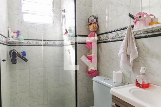 Banheiro de apartamento à venda com 2 quartos, 48m² em Jardim Norma, São Paulo