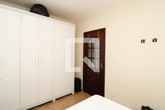 Quarto 1 de casa à venda com 4 quartos, 190m² em Vila Nivi, São Paulo