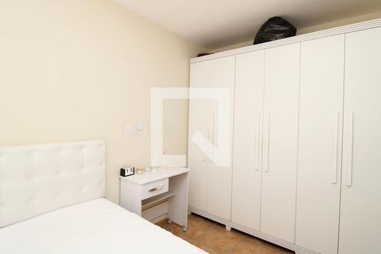 Quarto 1 de casa à venda com 4 quartos, 190m² em Vila Nivi, São Paulo