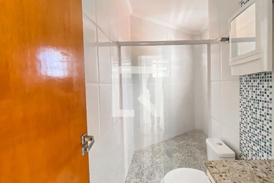Banheiro  de apartamento à venda com 1 quarto, 55m² em Vila Euthalia, São Paulo
