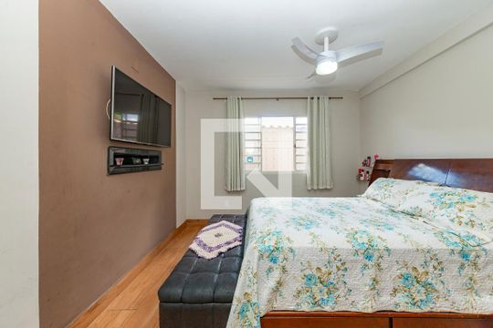 Suíte de casa à venda com 4 quartos, 420m² em Nova Gameleira, Belo Horizonte
