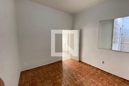 Quarto  de casa à venda com 1 quarto, 50m² em Piedade, Rio de Janeiro