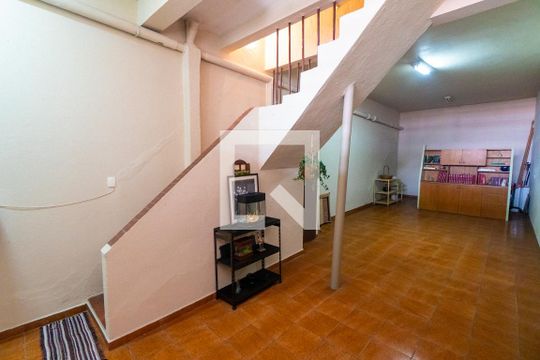 Salão de casa à venda com 3 quartos, 226m² em Mirandópolis, São Paulo