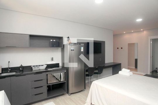Studio - Sala / Quarto / Cozinha de kitnet/studio à venda com 1 quarto, 28m² em Centro Histórico, Porto Alegre