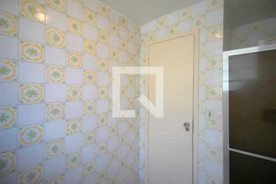 Banheiro de apartamento à venda com 4 quartos, 201m² em Cruzeiro, Belo Horizonte