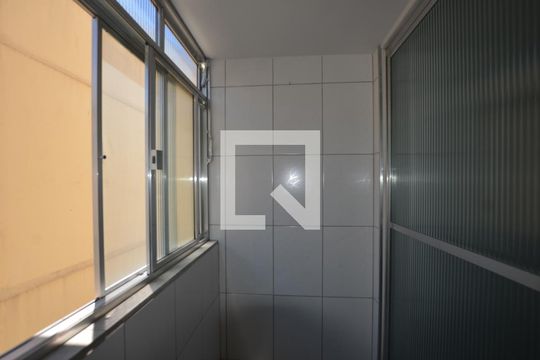 Varanada da Sala de apartamento para alugar com 2 quartos, 65m² em Osvaldo Cruz, Rio de Janeiro