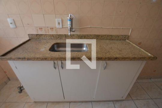 Cozinha de apartamento para alugar com 2 quartos, 65m² em Osvaldo Cruz, Rio de Janeiro