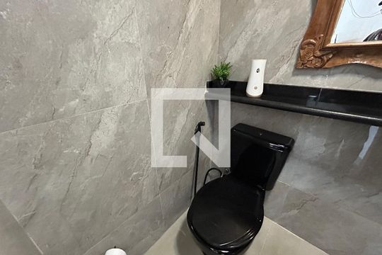 Lavabo de casa à venda com 2 quartos, 170m² em Méier, Rio de Janeiro