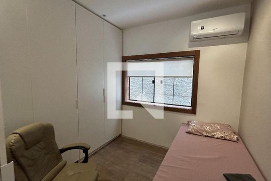 Quarto 1 de casa à venda com 2 quartos, 170m² em Méier, Rio de Janeiro