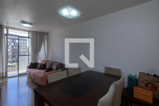 Sala de apartamento à venda com 2 quartos, 60m² em Parque Bristol, São Paulo