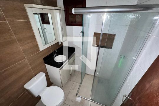 Banheiro de casa para alugar com 2 quartos, 110m² em Campina, São Leopoldo