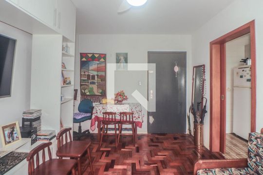 Sala de apartamento à venda com 1 quarto, 52m² em Passo da Areia, Porto Alegre