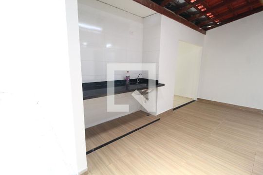 Área de Serviço de casa de condomínio para alugar com 3 quartos, 90m² em Aclimação, Uberlândia