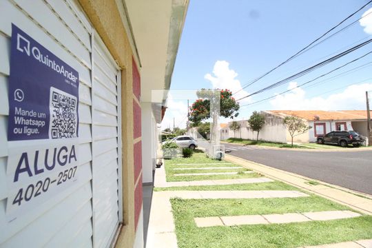 Plaquinha de casa de condomínio para alugar com 3 quartos, 90m² em Aclimação, Uberlândia