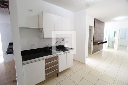 Cozinha de casa de condomínio para alugar com 3 quartos, 90m² em Aclimação, Uberlândia