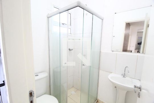 Banheiro Social de casa de condomínio para alugar com 3 quartos, 90m² em Aclimação, Uberlândia