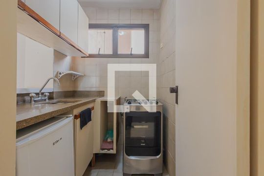 Cozinha de apartamento para alugar com 1 quarto, 43m² em Jardim Paulista, São Paulo