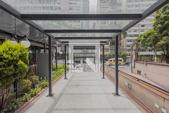 Entrada de apartamento para alugar com 1 quarto, 43m² em Jardim Paulista, São Paulo