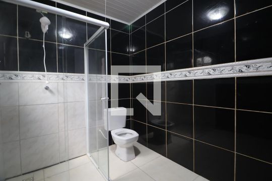Banheiro Casa 1 de casa à venda com 4 quartos, 125m² em Fátima, Canoas