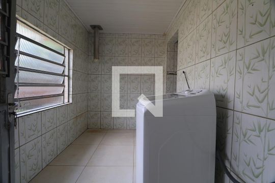 Lavanderia Casa 1 de casa à venda com 4 quartos, 125m² em Fátima, Canoas