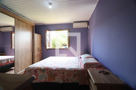 Quarto 1 Casa 2 de casa à venda com 4 quartos, 125m² em Fátima, Canoas