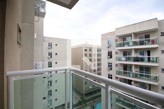 Sala - Varanda de kitnet/studio à venda com 1 quarto, 40m² em Taquara, Rio de Janeiro