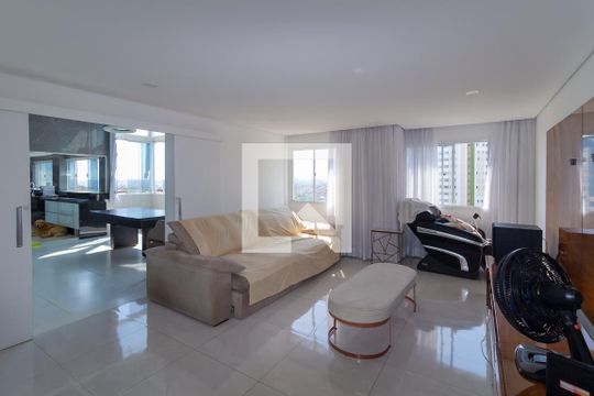 Sala de apartamento à venda com 4 quartos, 238m² em Vila Ivone, São Paulo