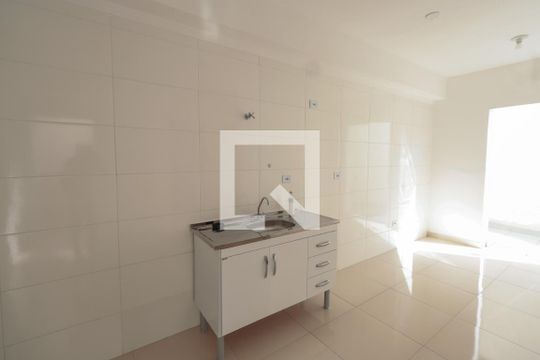 Cozinha de apartamento para alugar com 1 quarto, 30m² em Chácara Califórnia, São Paulo