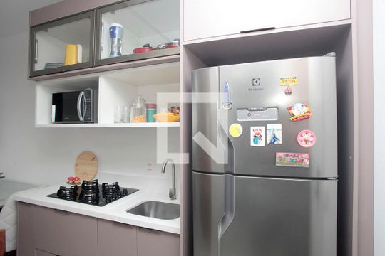Studio - Cozinha de kitnet/studio para alugar com 1 quarto, 35m² em Mont’serrat, Porto Alegre
