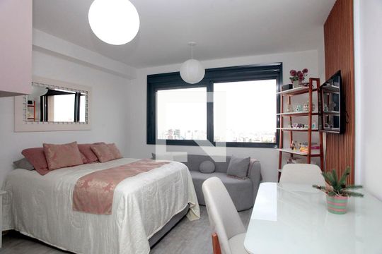 Studio - Sala / Quarto de kitnet/studio para alugar com 1 quarto, 35m² em Mont’serrat, Porto Alegre