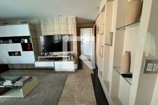 Apartamento para alugar com 4 quartos, 236m² em Vila Regente Feijó, São Paulo