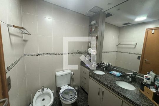 Apartamento para alugar com 4 quartos, 236m² em Vila Regente Feijó, São Paulo