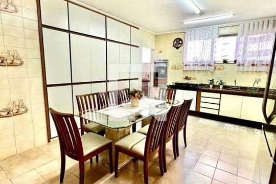 Casa à venda com 3 quartos, 131m² em Jardim Analia Franco, São Paulo